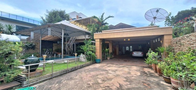 บ้านเดี่ยวพร้อมสระว่ายน้ำ ซ.พงษ์สวัสดิ์ ถ.สนามบินน้ำ ต.ท่าทราย อ.เมือง จ.นนทบุรี