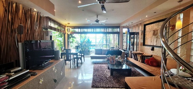 บ้านเดี่ยวพร้อมสระว่ายน้ำ ซ.พงษ์สวัสดิ์ ถ.สนามบินน้ำ ต.ท่าทราย อ.เมือง จ.นนทบุรี