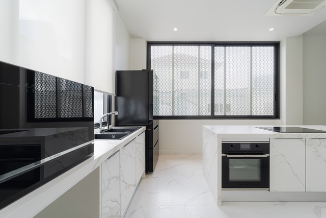 HR2840ให้เช่าบ้านเดี่ยว 5 ชั้น พร้อมลิฟท์ ซอยเอกมัย 10 ตกแต่งเฟอร์ครบ ใกล้บิกซีเอกมัย ไม่ไกลจาก BTS