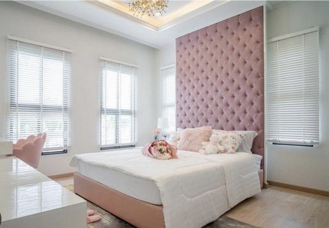 ให้เช่าบ้าน 4 ห้องนอน 3 ห้องน้ำ  หมู่บ้านแกรนด์ สิวารมย์ สุขุมวิท บางปู 109 บ้านหลังใหญ่ ติดสโมสร สระว่ายน้ำ