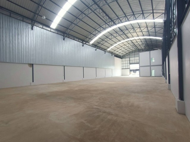 ให้เช่าโกดัง หลายขนาด พร้อมออฟฟิศ ไฟฟ้า 3 เฟส  คลองมะเดื่อ อำเภอกระทุ่มแบน สมุทรสาคร