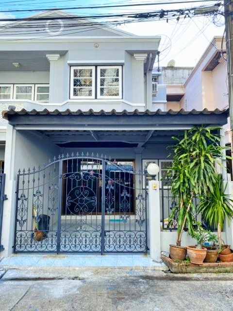 ลาดพร้าววังหิน79-85 BTS เสนานิคม 2.1 กม. เดอะแจส วังหิน 365 ม.ให้เช่าทาวน์เฮ้าส์ 2 ชั้น 19 ตร.วา. 155 ตร.ม. ถ.ลาดพร้าววังหิน