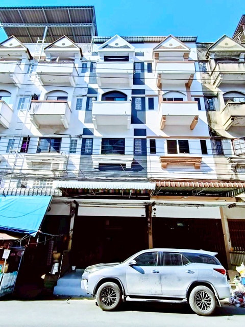 MRTหลักสอง 1.6กม.เปิดซิง ย่านบางแค ทำเลติดถนนใหญ่ ให้เช่าอาคารพาณิชย์ 4.5 ชั้น+ ชั้นลอย 18 ตร.วา. 288ตร.ม. เดอะมอลล์ บางแค 1.7 กม.