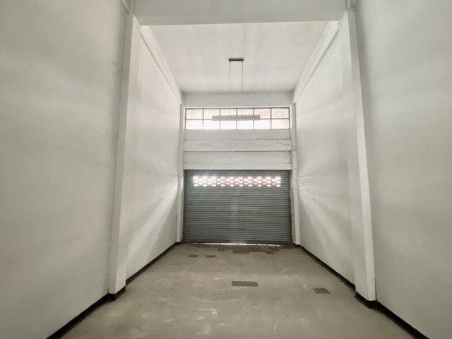 อาคารพาณิชย์ 4.5 ชั้น ทำเลดีเหมาะทำธุรกิจ โครงการปิ่นนคร 4 ถนนบรมราชชนนี 39 ตลิ่งชัน