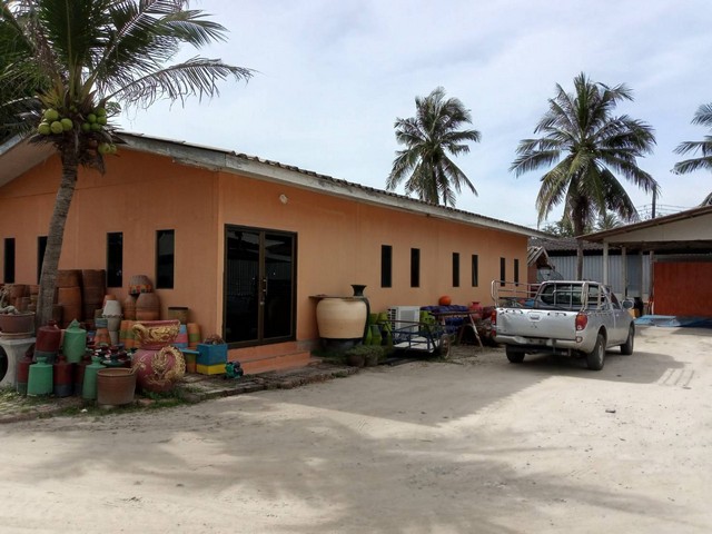 ขายโรงงานบ้านบึงชลบุรี เนื้อที่ดิน 8  ไร่  50  ตรว.