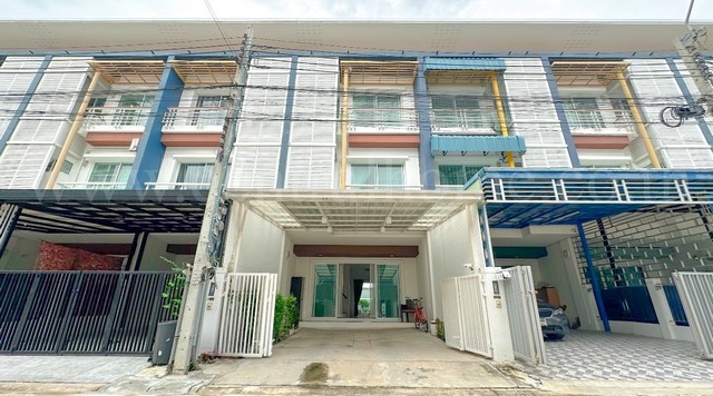 ทาวน์โฮม 3 ชั้น ถนนวิภาวดี ชวนชื่นโมดัส วิภาวดี - รังสิต พร้อมอยู่