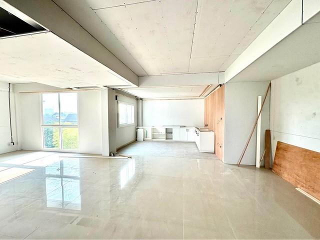 ให้เช่าอาคารพาณิชย์ 3 คูหา 952 ตร.ม . รามคำแหง 60 ใกล้รถไฟฟ้าสถานีลำสาลี (รีโนเวทใหม่)