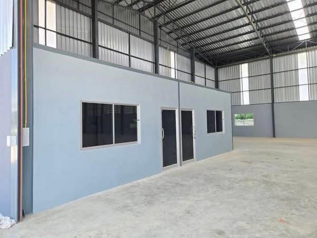ขายโรงงาน เนื้อที่ 2 ไร่ โกดังพื้นที่ 950 ตร.ม. ไฟฟ้า 3 เฟส 250 KVA ต.หนองบอนแดง อ.บ้านบึง