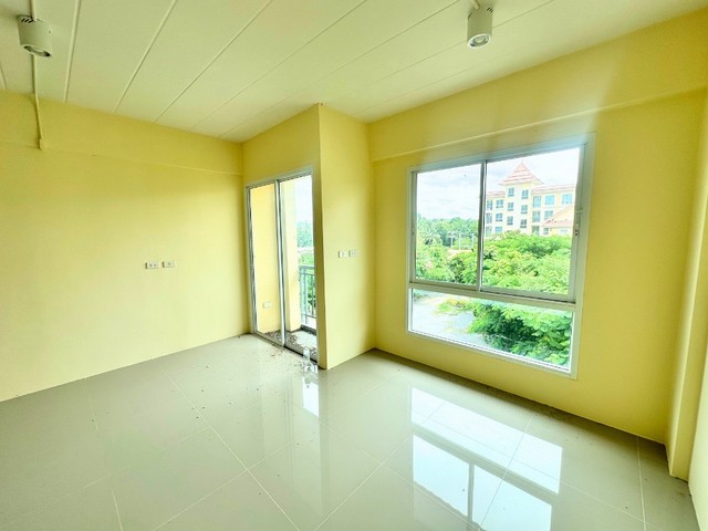 เดอะ ชีวา แซงทัวรี เขาใหญ่  ขนาด 24.19 ตร.ม. ชั้น 4 อาคาร 393 สภาพมือ 1