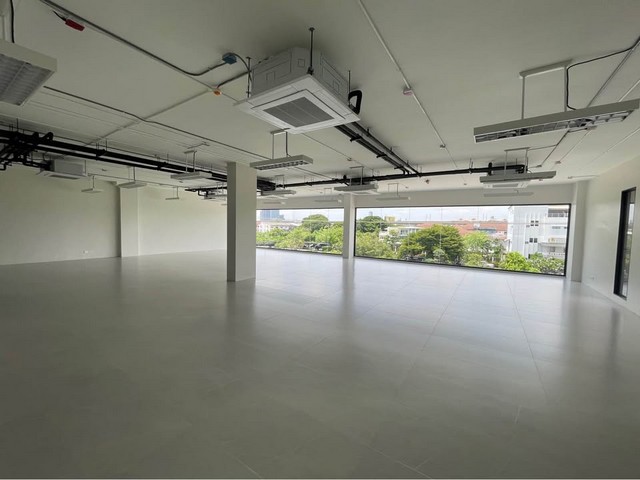ให้เช่าอาคารสำนักงาน 4 ชั้น ซอยพัฒนาการ 31/1 สํานักงานใหม่เอี่ยมใหม่เอี่ยม