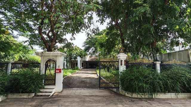 ลดราคา บ้านเดี่ยว ศรีเจริญวิลล่า หลังมุม ติดถนนเทพารักษ์ ใกล้ รพ.สินแพทย์