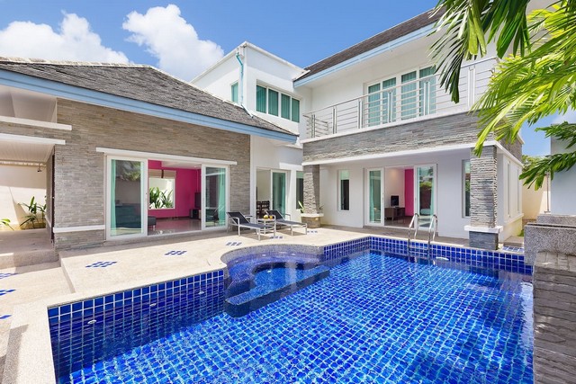 #PS082 For Sale  : Rawai Private pool villa 3 bedrooms 5 bathrooms Location : Rawai Phuket - size 80 sqw. 320 sqm.- 3 bedrooms  5 bathrooms - Living  room- Kitchen - Private swimming pool - Fully furnished and fully equipped for our guests who love to cookPrice sale  : 12,000,000 Baht ....................#PS082 ขาย : พูลวิลล่า ทำเลราไวย์ ขนาด 3 ห้องนอน 5 ห้องน้ำ ที่ตั้ง : ราไวย์ ภูเก็ต- ขนาด 80 ตรว. 320 ตรม.- 3 ห้องนอน 5 ห้องน้ำ- ห้องนั่งเล่น- ครัว- สระว่ายน้ำส่วนตัวราคาขาย : 12,000,000 ล้านบาท.....................Avery Properties Co.,Ltd.Page : https://www.facebook.com/averypropertiesphuketWebsite : www.wheretoliveinphuket.comEmail : averyproperties2022@gmail.comTel/WhatsApp : 088-653-6494  (Eng)Tel/Line : 083-989-5446 (Thai)Line
