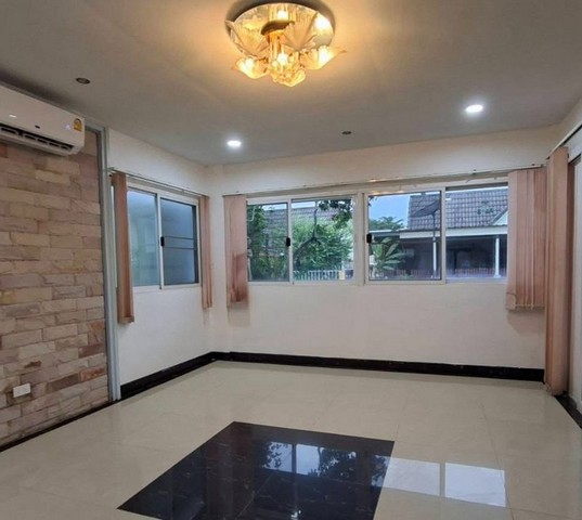 ขายถูก! บ้านมือสอง ทาวน์เฮาส์ ศรีราชา มบ.แหลมฉบังกรีน 3 (ถนนเก้ากิโล) TP-H1687