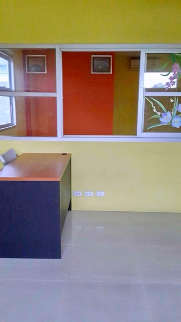 กระทุ่มแบน ให้เช่าโรงงาน 2 ชั้น พื้นที่สีม่วง ไทวัสดุ อ้อมน้อย  500 ม.ทำเลดี จอดรถสะดวก เหมาะกับโกดัง โรงงาน สำนักงาน แยกอ้อมน้อย