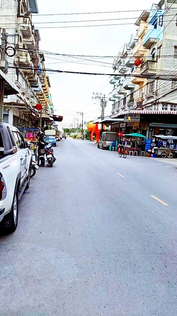 เปิดซิง ให้เช่าอาคารพาณิชย์ 4.5 ชั้น+ ชั้นลอย 17 ตร.ว เดอะมอลล์ บางแค 1.7 กม. 280 ตร.ม.ย่านบางแค ทำเลติดถนนใหญ่ MRTหลักสอง 1.6กม.