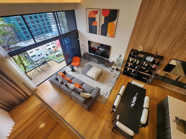 Bright  Stylish 3BR Duplex  Low Floor, Double Height Living Room, Fully Furnished in Sukhumvit 31