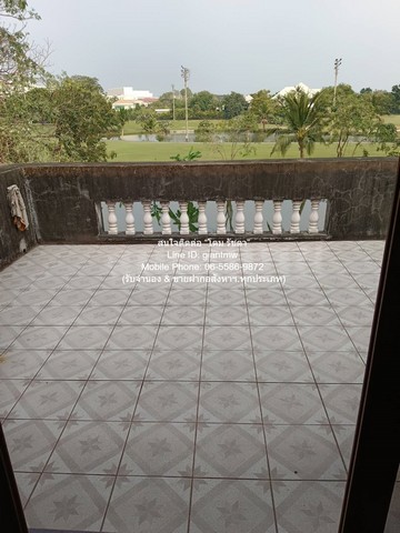 บ้าน บ้านหรู 2 ชั้น (ตามสภาพ) พร้อมที่ดิน 336 ตร.ว. ติดทะเลสาบ และสนามกอล์ฟ ม.เมืองเอก รังสิต (ใกล้สนามบินดอนเมือง) พ.ท. 36 ตร.วา 3 งาน 0 RAI 4Bedroom4BATHROOM 80000 THAI BAHT บรรยากาศส่วนตัว ปทุมธานี