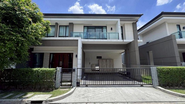 ให้เช่าบ้านเดี่ยว หลังสวย ทำเลดี เดอะซิตี้พระรามเก้า กรุงเทพกรีฑา the city rama 9 krungthep kreetha  แถมเฟอร์นิเจอร์ ครบ พร้อมอยู่