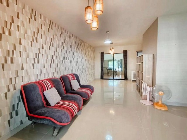 ทาวน์โฮม 2 ชั้น พร้อมผู้เช่า โครงการ กาญจน์กนกทาวน์ สุเทพ