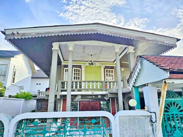 ให้เช่าคฤหาสน์เดี่ยว 2 ชั้น 75 ตร.วา.โลตัส พัฒนาการ300 ม.MRT หัวหมาก 852 ม  440 ตร.ม.  3 นอน 2 น้ำ เดอะไนน์ พระราม 9 1.2 กม