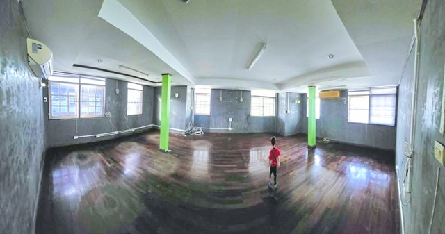 MRT หัวหมาก 852 ม. โลตัส พัฒนาการ300 ม. ให้เช่าคฤหาสน์เดี่ยว 2 ชั้น 75 ตร.วา. 440 ตร.ม.  3 นอน 2 น้ำ เดอะไนน์ พระราม 9 1.2 กม