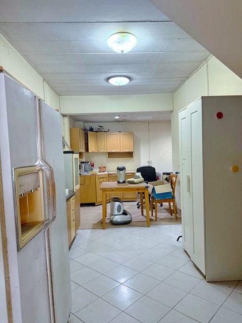 ให้เช่าบ้านหลังมุม 3ชั้น 3-4จอดรถ ลาซาล28-34 ถ.สุขุมวิท105 BTSบางนา 1.6กม. 30 ตร.วา. 360 ตร.ม. ตลาดลาซาล2000 400 ม. แยกลาซาลตัดใหม่  3 นอน