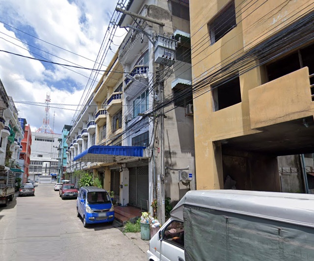 MRT แยกติวานนท์ 1.1 กมบิ๊กซี ติวานนท์ 900 ม. ซ.ประชาราษฎร์ 8-14  เช่าตึกแถว 4 ชั้นหลังมุม คริสเตียนนนทบุรี 450 ม. 4 นอน แยกพระราม 5 ติวานนท์