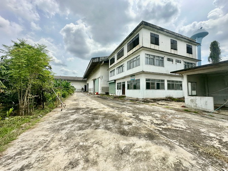 ขายด่วน! ทรัพย์หลุดขายฝากใกล้เซ็นทรัล ศาลายา – อาคารพาณิชย์ 4 ชั้น มีชั้นลอย อยู่ถนนฝั่งเดียวกัน