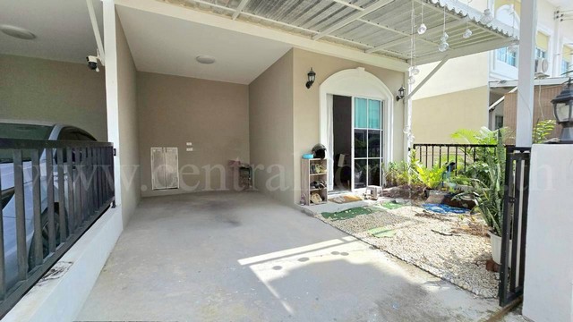 ทาวน์โฮม ลลิลทาวน์ ไลโอ ลำลูกกา - คลอง 2 ทำเลดี หลังริม