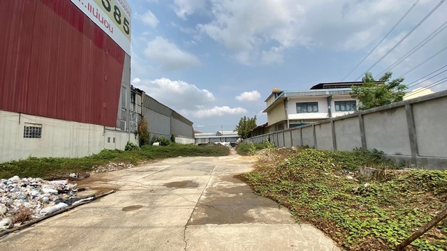 ขายที่ดินสวยถมแล้ว 384 ตร.วา ติดถนนบางนา-ตราด กม.8  ตรงข้ามเมกะบางนา   ใกล้ทางด่วนบางนา     ZTK266