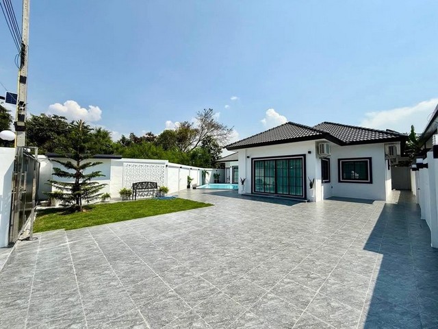 บ้านพูลวิลล่าพัทยานาเกลือ บางละมุง พร้อมเข้าอยู่ ใกล้ถนนสุขุมวิท FP-H01247 