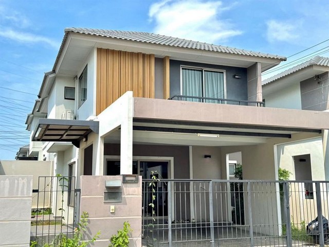 บ้านเดี่ยวมือสองศรีราชา หมู่บ้านวัลเล่ย์ ฮิลล์ สุขุมวิท-9 กิโล ชลบุรี FP-H01246 