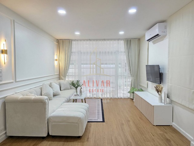 RH090825 ให้เช่า บ้านเดี่ยวชั้นเดียว 4ห้องนอน เฟอร์นิเจอร์ครบ หมู่บ้านรัชดานิเวศน์ ย่านห้วยขวาง