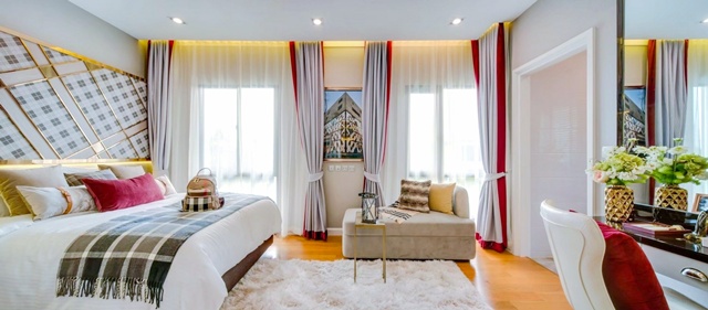 ลดราคา 40% บางนา สวนหลวง  สุวรรณภูมิ ให้เช่าคฤหาสน์หรู 2 ชั้น  135ตร.วา. 406 ตร.ม. หรูหรา พร้อมเฟอร์ฯ 4นอน 5น้ำ นิคมอุอัญธานี  900 ม.