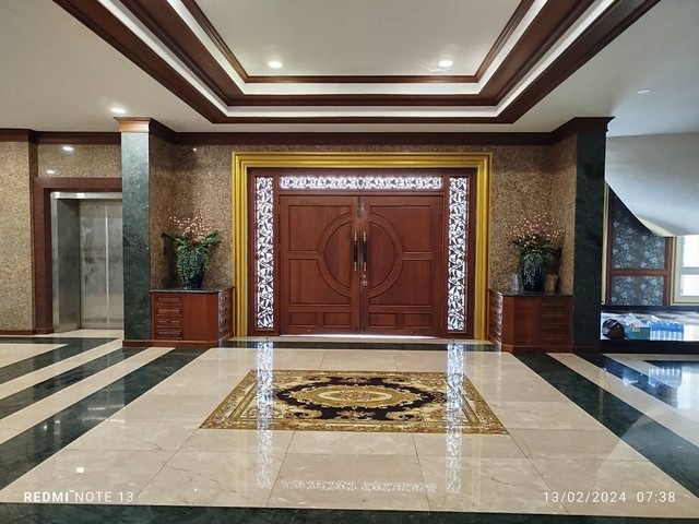 ขายหลังใหญ่สไตล์คฤหาสน์ วัสดุพรีเมียม พร้อมลิฟต์ในบ้าน