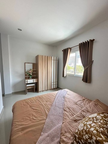 บ้านเเฝด 2ชั้น  พิกัด มาบสอง-ค่ายมวย10  ขนาด 40ตรว.