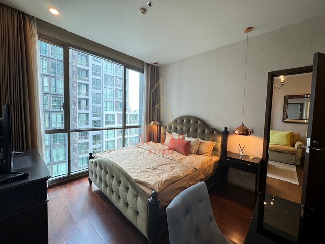 RC092125 Luxury Condo for Rent Quattro by Sansiri near BTS ThonglorRental Price: THB 45,000/monthDetails :- 1 Bedroom, 1 Bathroom with a balcony– 22nd Floor – Spacious 53 sq.m. with sleek, modern décor- Fully Furnished  - High-End Amenities – Includes refrigerator, microwave, electric stove, TV, and washing machinePrime Location Common Amenities:- Two swimming pools / Fitness center / Garden / Sauna / Garden- Shuttle Bus / London Cab- Wi-Fi Internet in the lobby (and all common areas)- Security guards, CCTV, Keycard accessNearby Landmarks:- Market Place: 30 m / MAZE: 70 m / Fifty Fifth: 300 m / Eight: 350 m- Samitivej Hospital: 1.3 km / Camillian Hospital: 1.4 km- Srinakharinwirot University Prasarnmit: 3.6 km / NIST International School: 4.6 kmLocation: Thonglor Soi 4, Khlong Tan Nuea Subdistrict, Watthana District, Bangkok 10110Contact Line: @alivar  click https://line.me/R/ti/p/@180acmsuCALL     : 086-394-2897 Email : alivarestate@gmail.com Wechat  : alivar2442A LIVAR ESTATE 