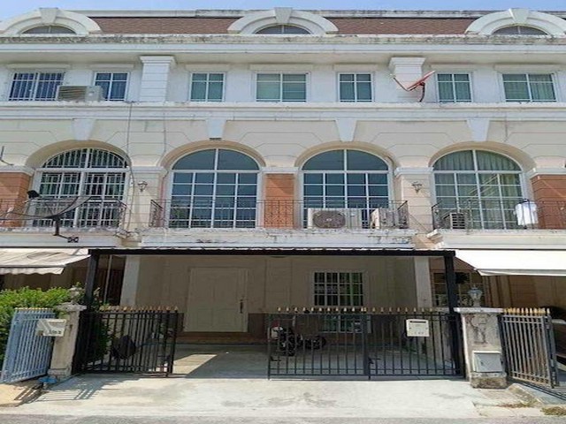 ให้เช่าทาวน์โฮม 3ชั้น โครงการ พลัสซิตี้พาร์ค แสนสิริ @พระรามเก้า – หัวหมาก ซอยหัวหมาก23 ถนนกรุงเทพกรีฑาตัดใหม่ เขตบางกะปิ