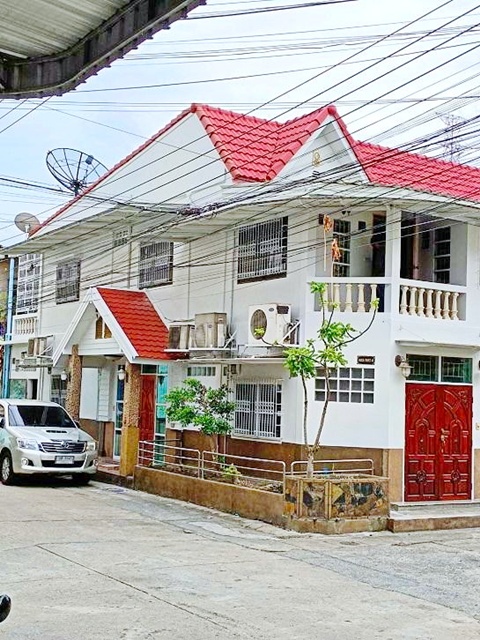 MRT หลักสอง 1.6 กม. 42ตร.วา.เพชรเกษม53-61 ให้เช่าคฤหาสน์ 2 ชั้น 6นอน ตรงข้าม รพ.เกษมราษฎร์ บางแค 400ม. 5น้ำ  เดอะมอลล์บางแค 