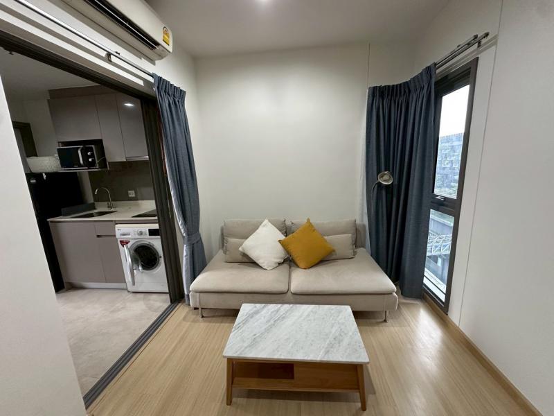 Whizdom Connect cozy peaceful corner unit 14th floor Punnawithi BTS