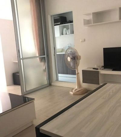  ดี คอนโด ซายน์ ห้องบรรยากาศดี น่าอยู่ เงียบสงบ ร่มตลอดทั้งวัน ตกแต่งพร้อมเข้าอยู่