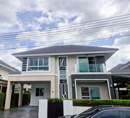 ให้เช่า 35,000 บาท/เดือน บ้านเดี่ยว 2 ชั้น #กาญจน์กนก20 #รวมโชค – ใกล้ #เซ็นทรัลเฟสติวัล #เฟอร์นิเจอร์ครบ #หิ้วกระเป๋าพร้อมเข้าอยู่ได้เลย