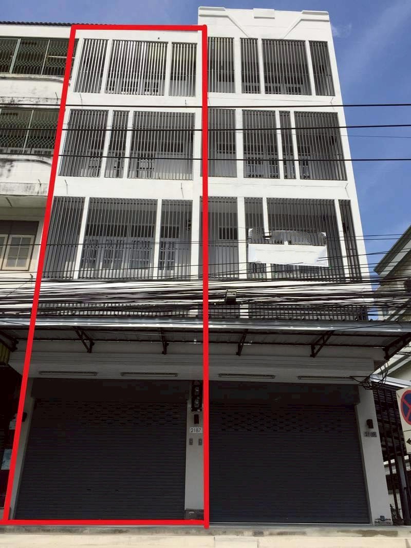 ให้เช่าตึกแถว 4 ชั้น ติดถนนอ่อนนุช ทำเลทอง ใกล้รถไฟฟ้าสถานีศรีนุช