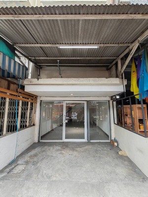 ให้เช่าตึกแถว!!! ติวานนท์ 38 อาคารพาณิชย์ 3 ชั้นครึ่ง 1 คูหา 15 ตร.ว. ปากซอยทานสัมฤทธิ์ 