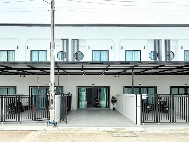 เปิดจองทาวน์โฮม 2 ชั้น สไตล์โมเดิร์นทันสมัย  บ้านบุญสิริ3   หมู่บ้านรัตนากรวิลเลจ17