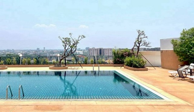 คอนโดทำเลทอง ชั้นพิเศษ วิวเมืองเชียงใหม่             