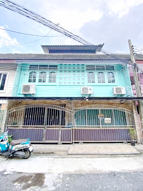 ฟอร์จูนทาวน์ MRTพระราม9 700 ม. 6นอน บ้าน3 ชั้น ถ.รัชดาฯ1-7 ฟิวส์บ้านหลังใหญ่ รร.นานาชาติ โชรส์เบอรี่ 900 ม.ทำเลดี  รีโนเวทใหม่  2 น้ำ  