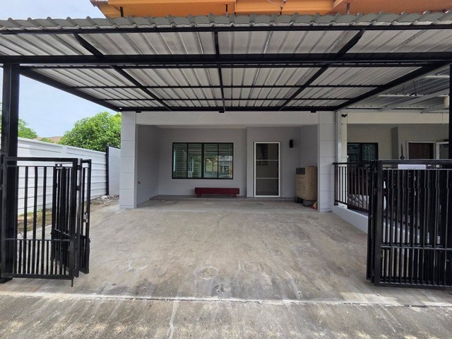 ให้เช่าทาวโฮมหลังมุม โครงการพฤกษาวิลล์ 73 บาหลี ซ.พัฒนาการ 38   ย่านพัฒนาการ ใกล้ทองกล่อเพียง 5 นาที 