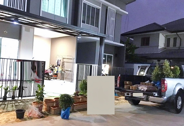 ทาวน์โฮมใหม่ 4นอน สนามบินสุวรรณภูมิ ให้เช่า  กรุงเทพกรีฑา เคหะร่มเกล้า 60-66  7-11 2จุด 2น้ำ รามคำแหง  มิสทีน 23ตร.ว.  125ตร.ม.