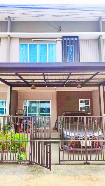 กรุงเทพกรีฑา ให้เช่า เคหะร่มเกล้า 60-66 สนามบินสุวรรณภูมิ ทาวน์โฮมใหม่ 4นอน 7-11 2จุด 2น้ำ รามคำแหง  มิสทีน 24ตร.ว.  124ตร.ม.